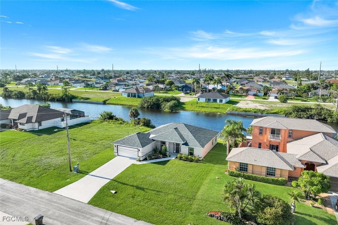 2224 NW 25th Ter., Cape Coral, FL 33993