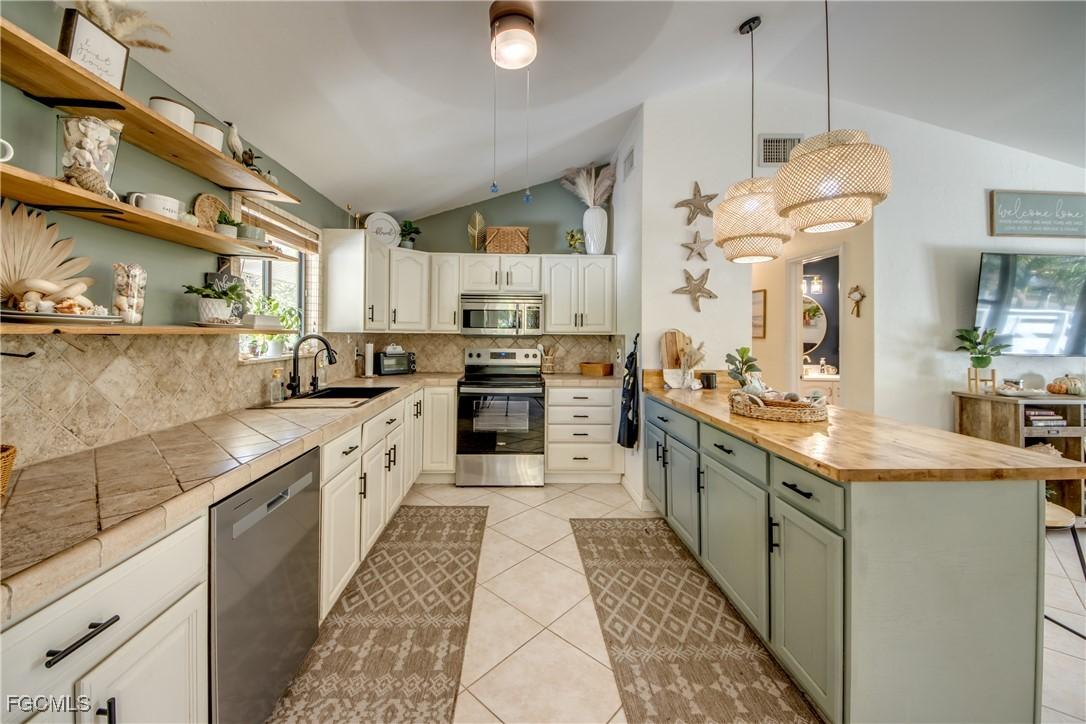 10600 Habitat Tr., Bokeelia, FL 33922