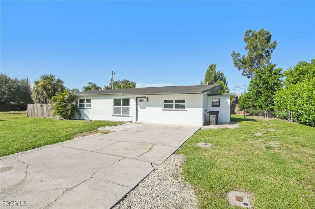 18472 Iris Rd., Fort Myers, FL 33967