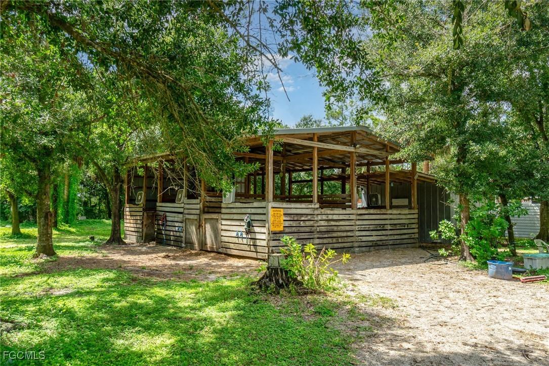 19201 Matt Rd., North Fort Myers, FL 33917