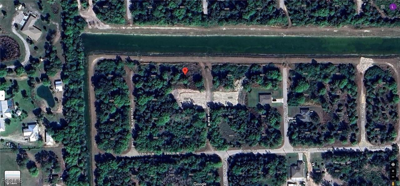5907 Unice Ave., Lehigh Acres, FL 33971