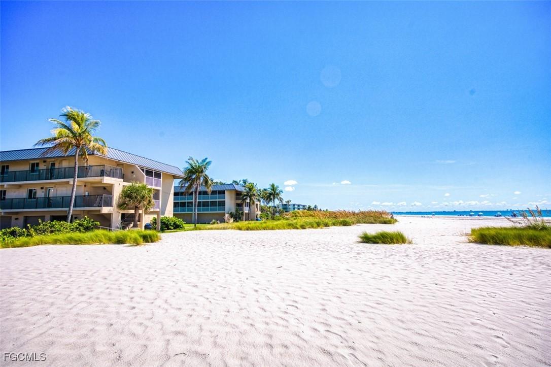 1246 Fulgur St. #207, Sanibel, FL 33957