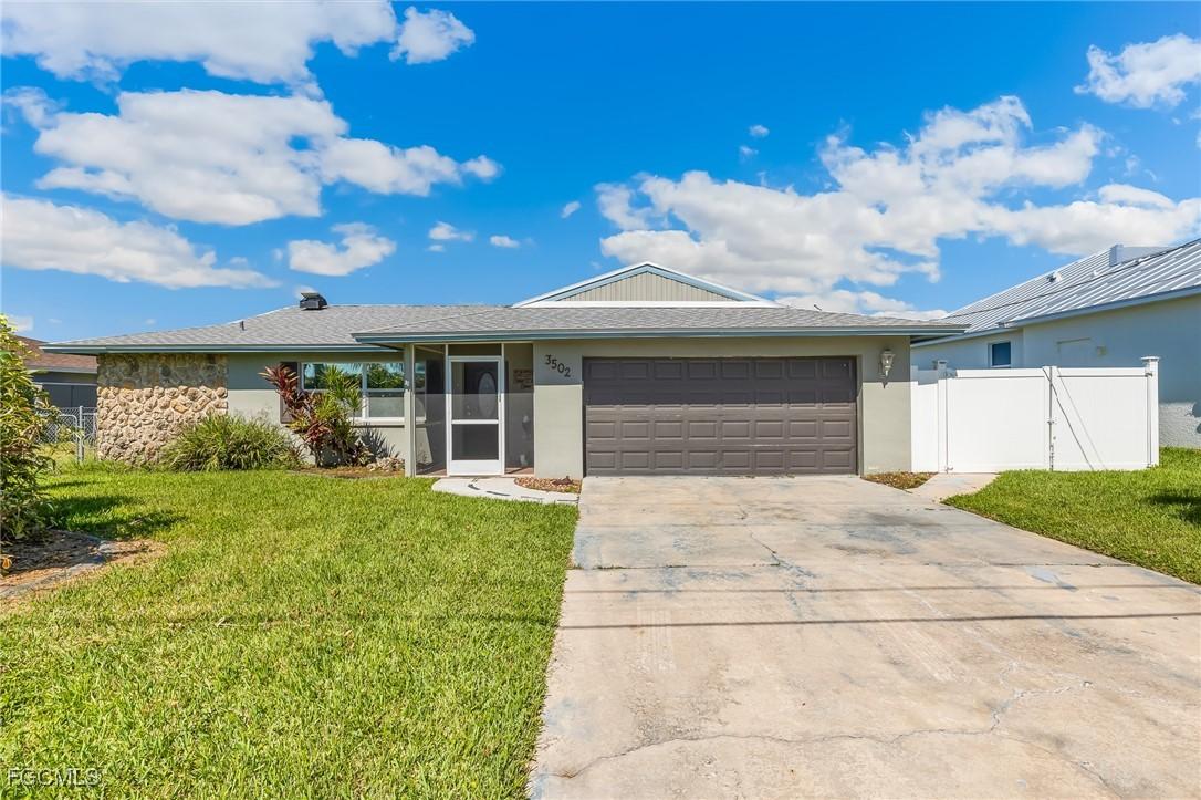 3502 SE 18th Pl., Cape Coral, FL 33904