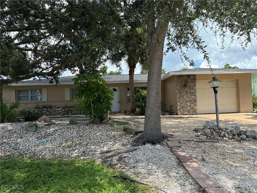 78 Rotonda Cir., Rotonda West, FL 33947