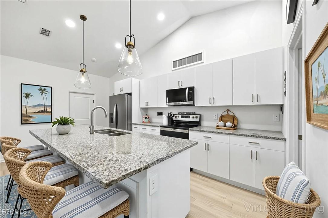 9048 Lamkin Cir., Labelle, FL 33935