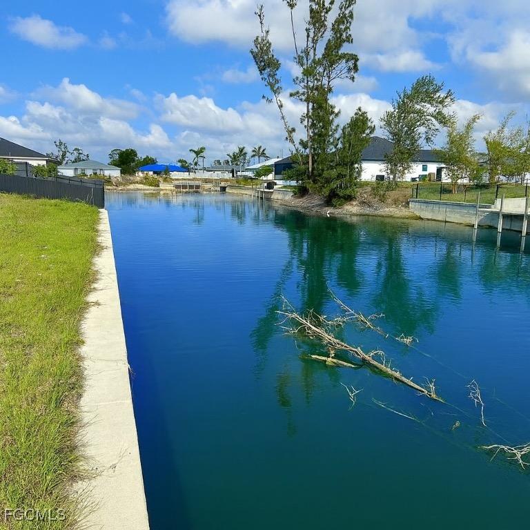 633 SW 13th St., Cape Coral, FL 33991