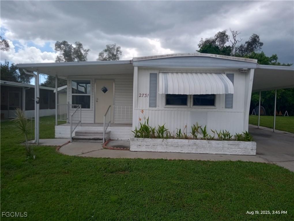 2731 Breezewood Dr., North Fort Myers, FL 33917