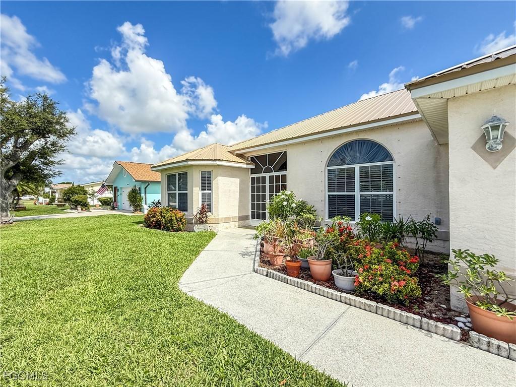 1507 SE 25th Ter., Cape Coral, FL 33904