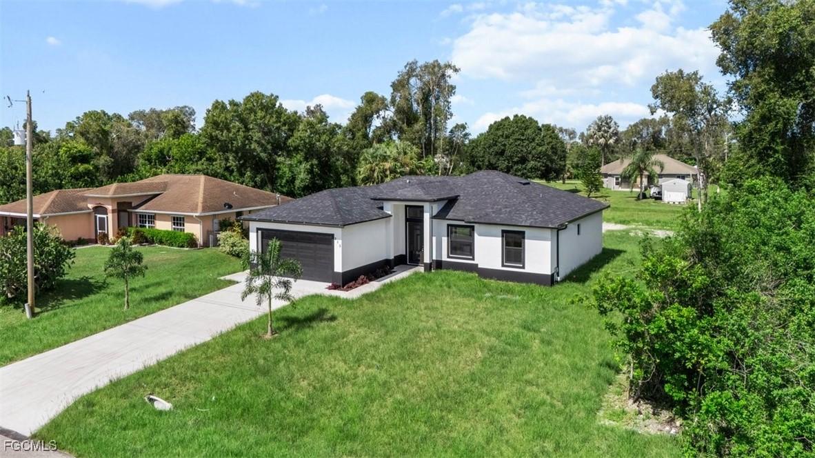 312 Ranch Ave., Lehigh Acres, FL 33974