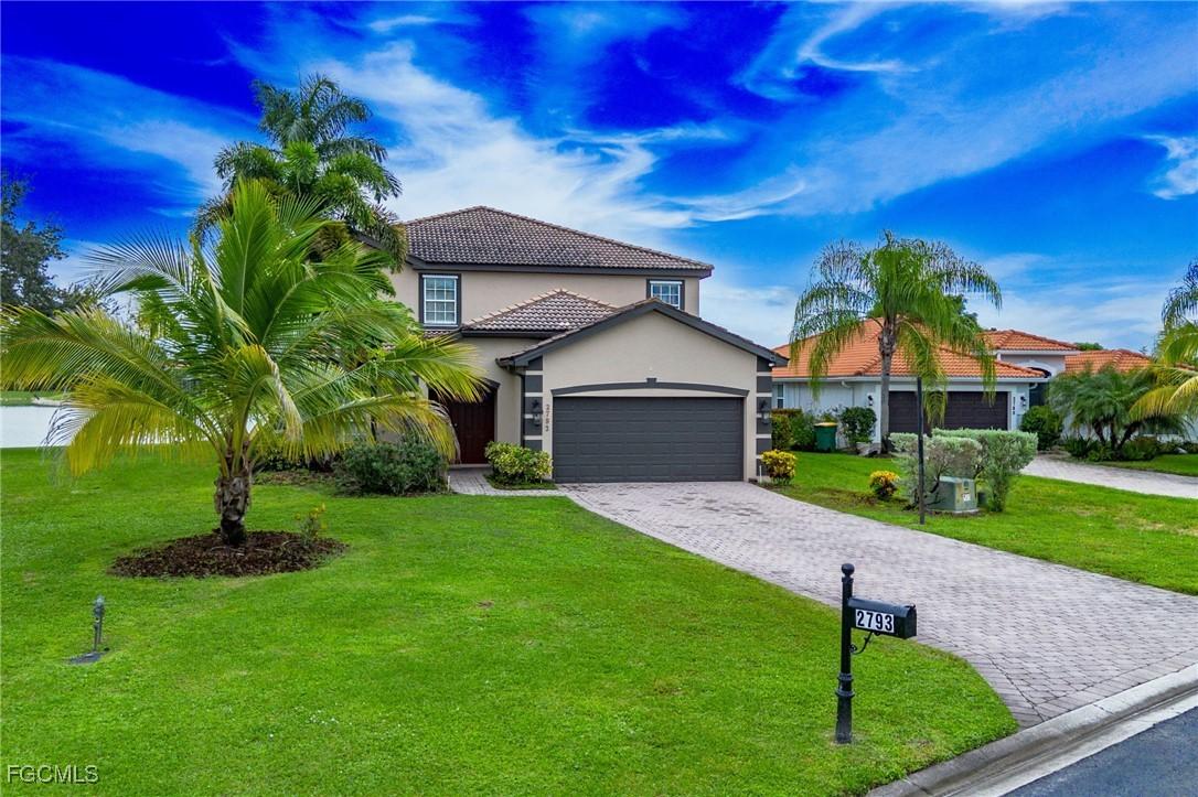 2793 Amberwood Ct., Naples, FL 34120