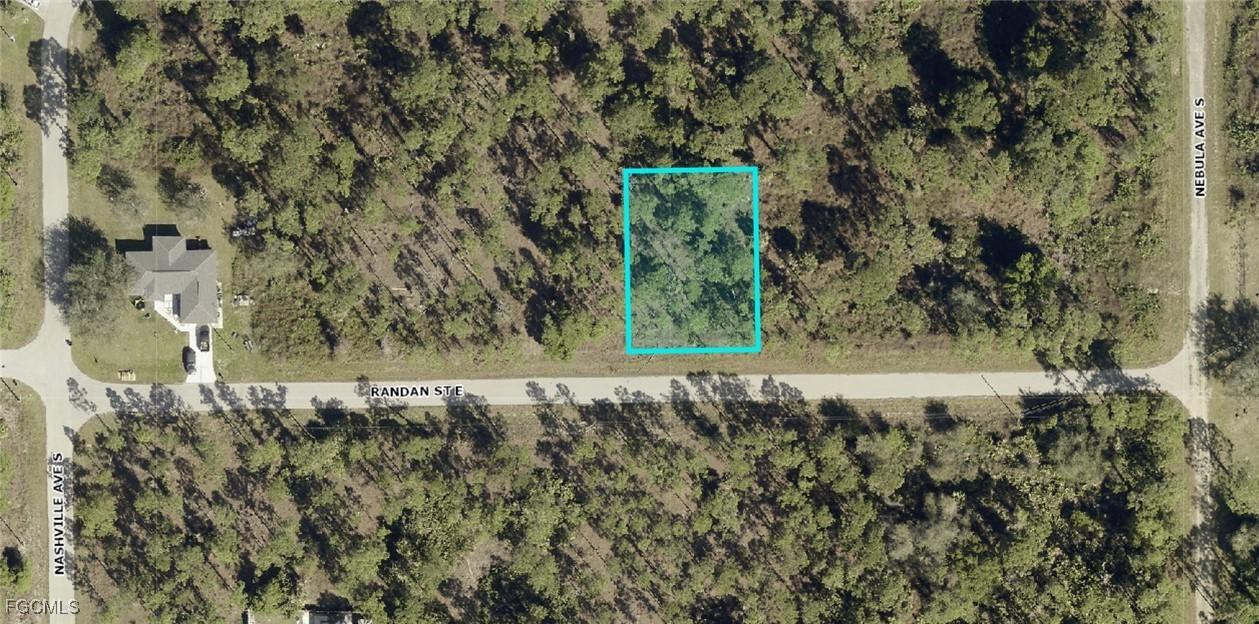 1217 Randan St., Lehigh Acres, FL 33974