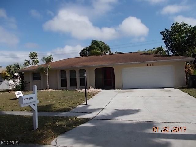 1515 Charmont Pl., Fort Myers, FL 33919