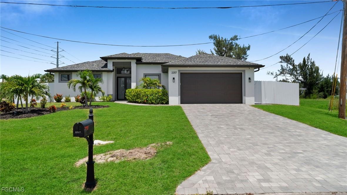 2257 SW 2nd Ter., Cape Coral, FL 33991