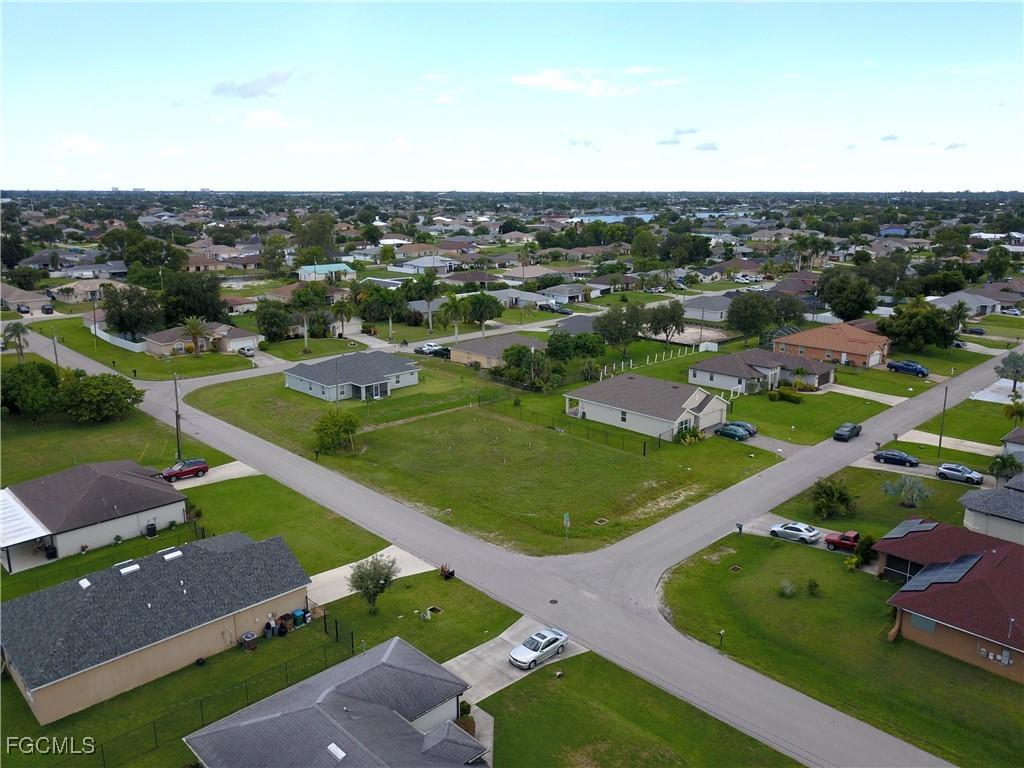 632 SE 3rd St., Cape Coral, FL 33990