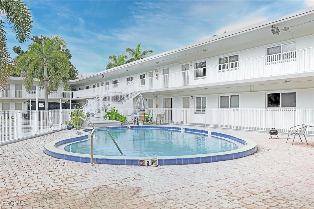 2590 1st St. #105, Fort Myers, FL 33901