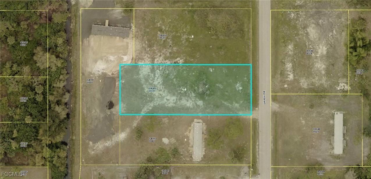 8024 Grady Dr., North Fort Myers, FL 33917