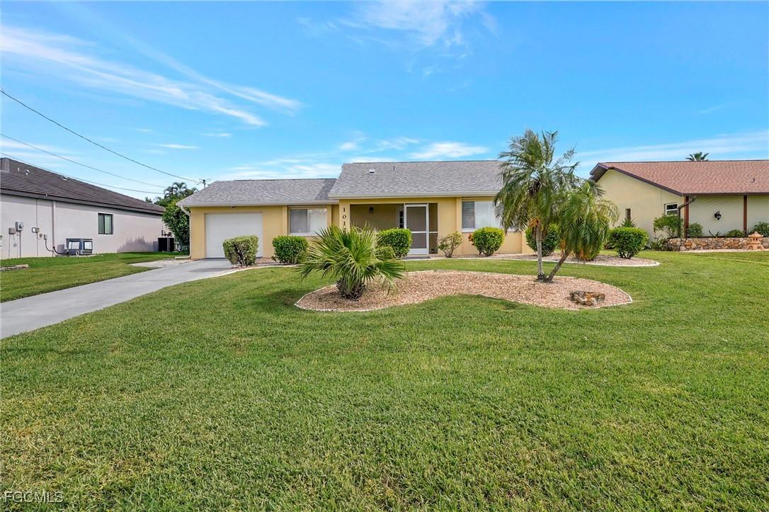 1012 SW 51st Ter., Cape Coral, FL 33914