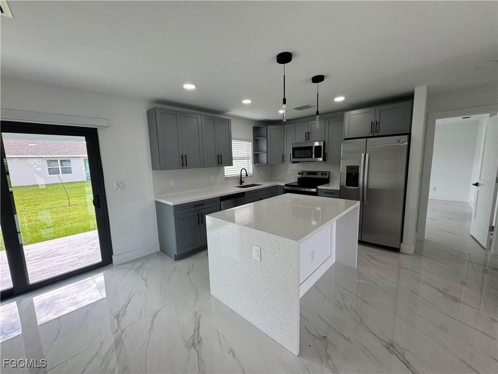 227 NW 27th Pl., Cape Coral, FL 33993