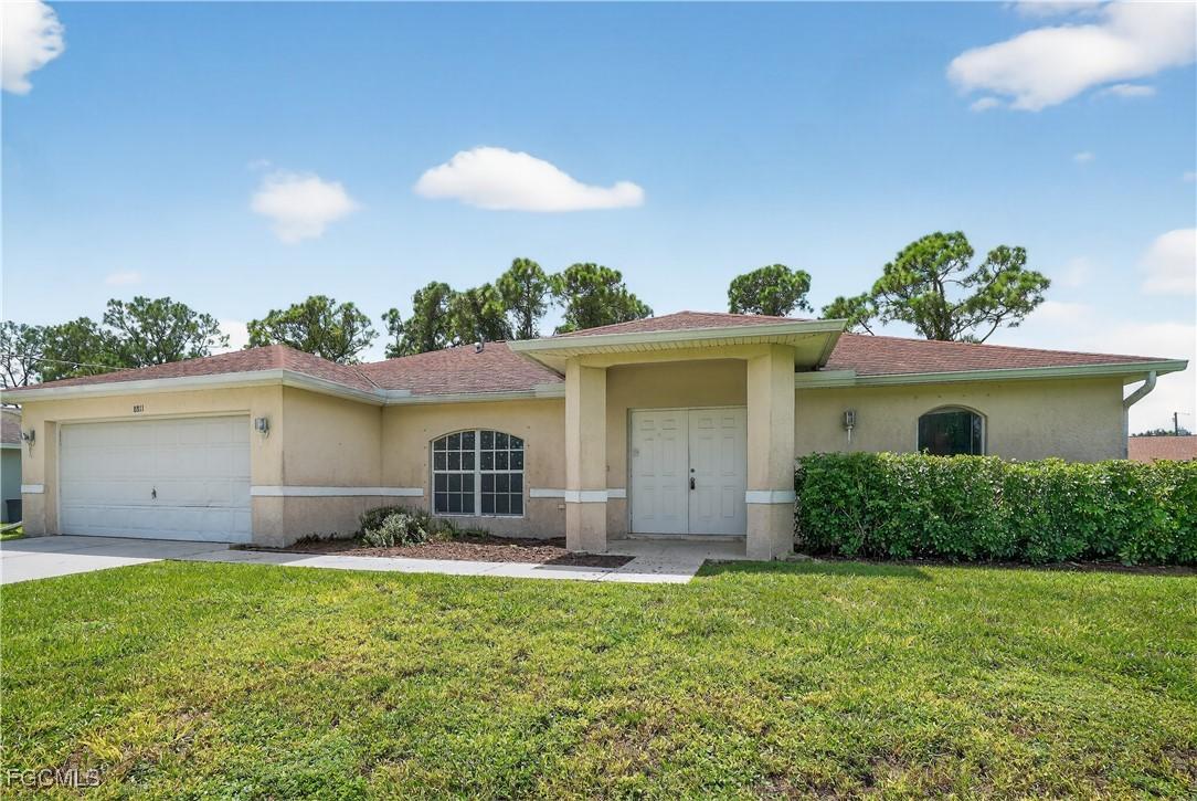 8811 Buckingham Rd., Fort Myers, FL 33905