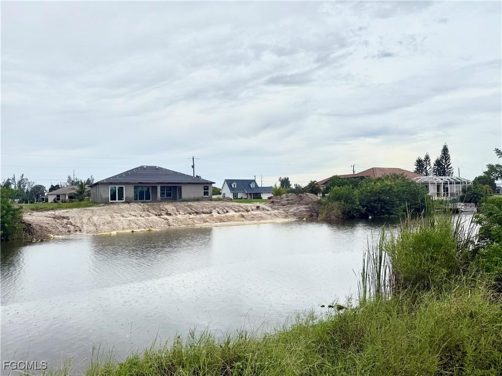 1722 NE 1st Pl., Cape Coral, FL 33909