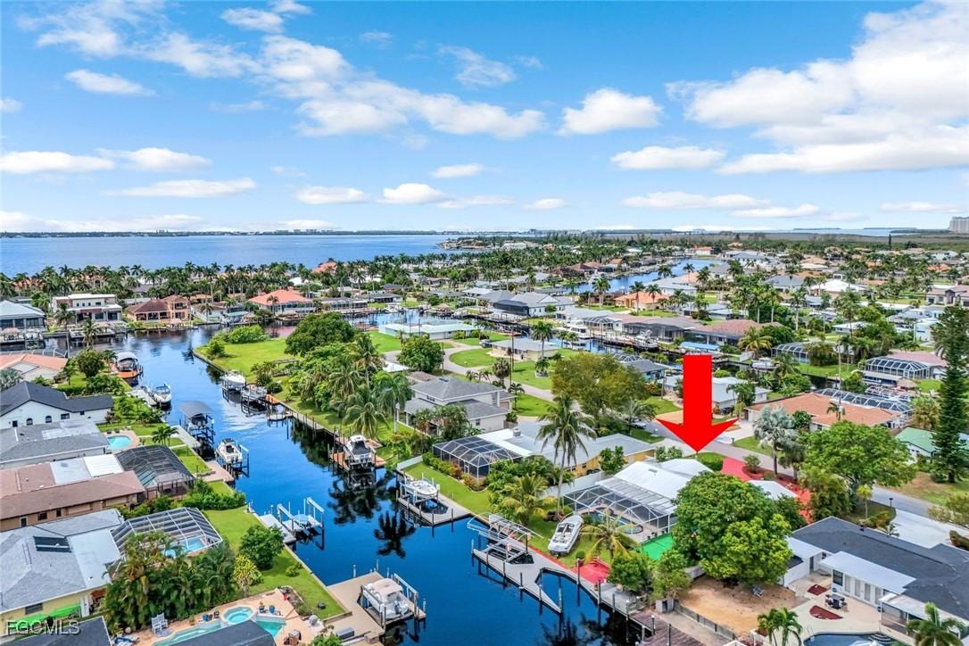 5333 Cocoa Ct., Cape Coral, FL 33904