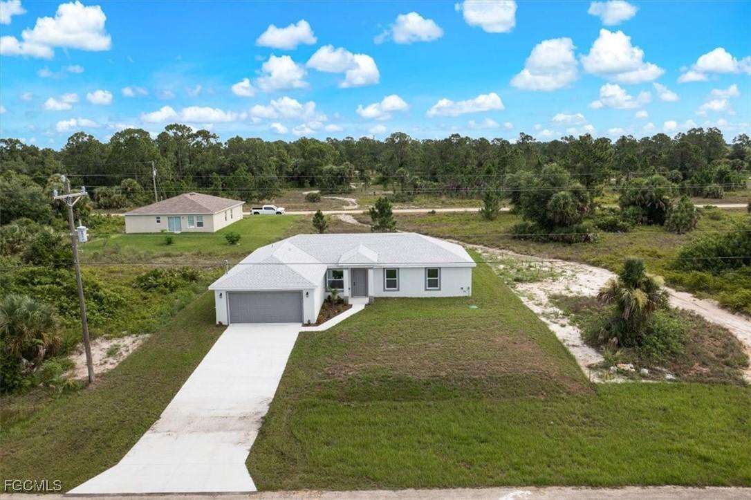 1086 Edgerton Ave., Lehigh Acres, FL 33974
