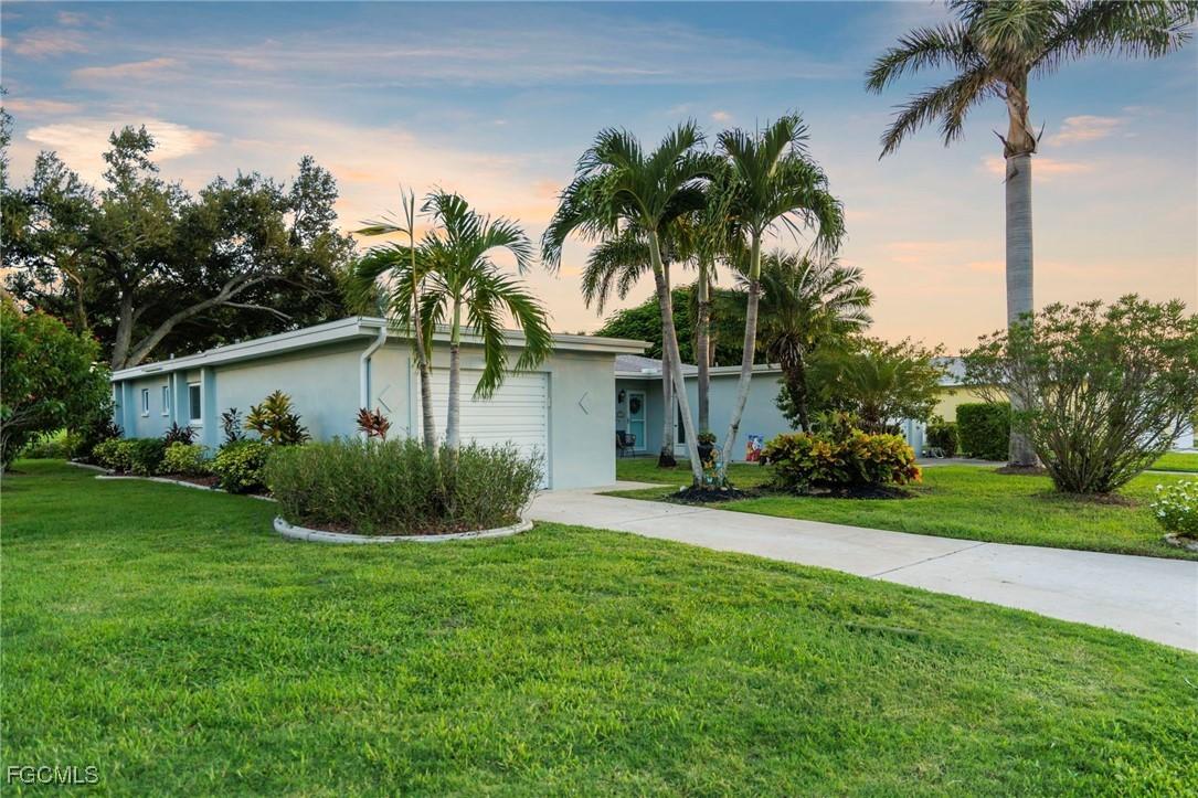 8600 Granada Ct., Fort Myers, FL 33907