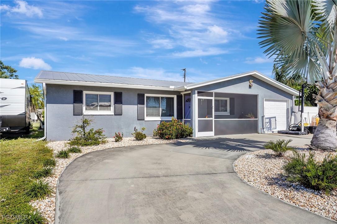 1473 Xavier Ave., Fort Myers, FL 33919