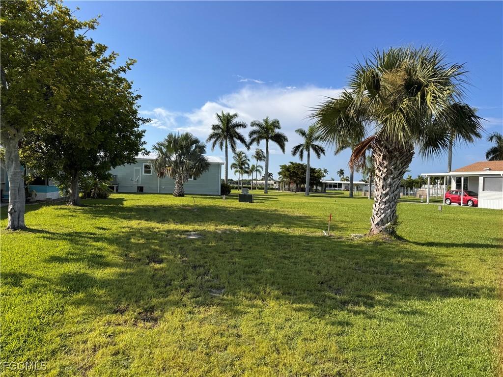 168 Orange Harbor Dr., Fort Myers, FL 33905
