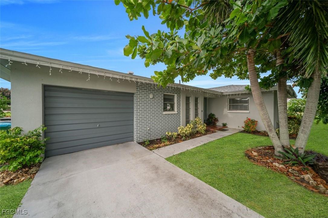 1119 SE 37th St., Cape Coral, FL 33904
