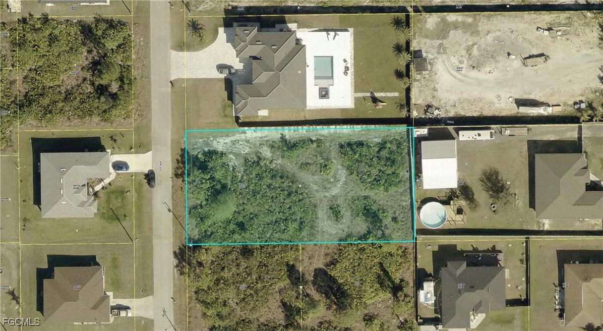 1002 Lee Ave., Lehigh Acres, FL 33972