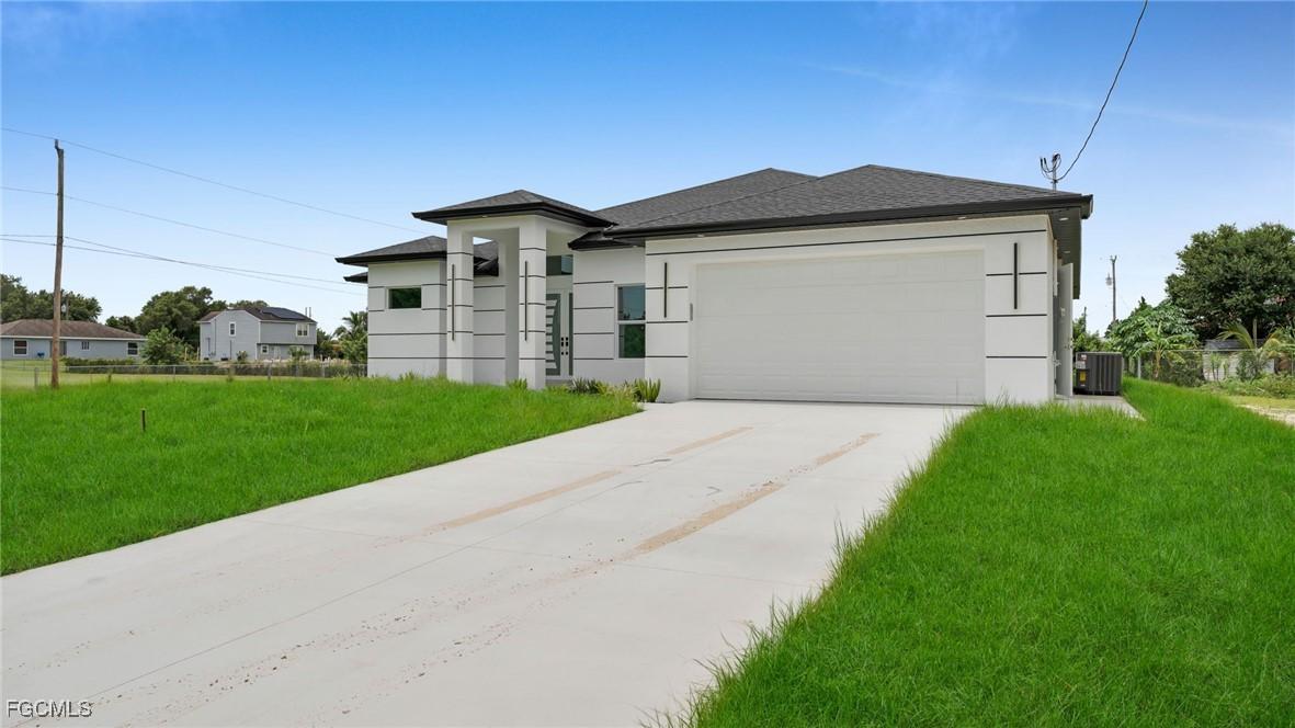 4704 Karen Ave., Lehigh Acres, FL 33976