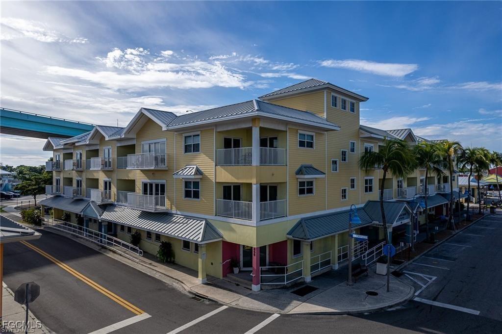 450 Old San Carlos Blvd. #309, Fort Myers Beach, FL 33931
