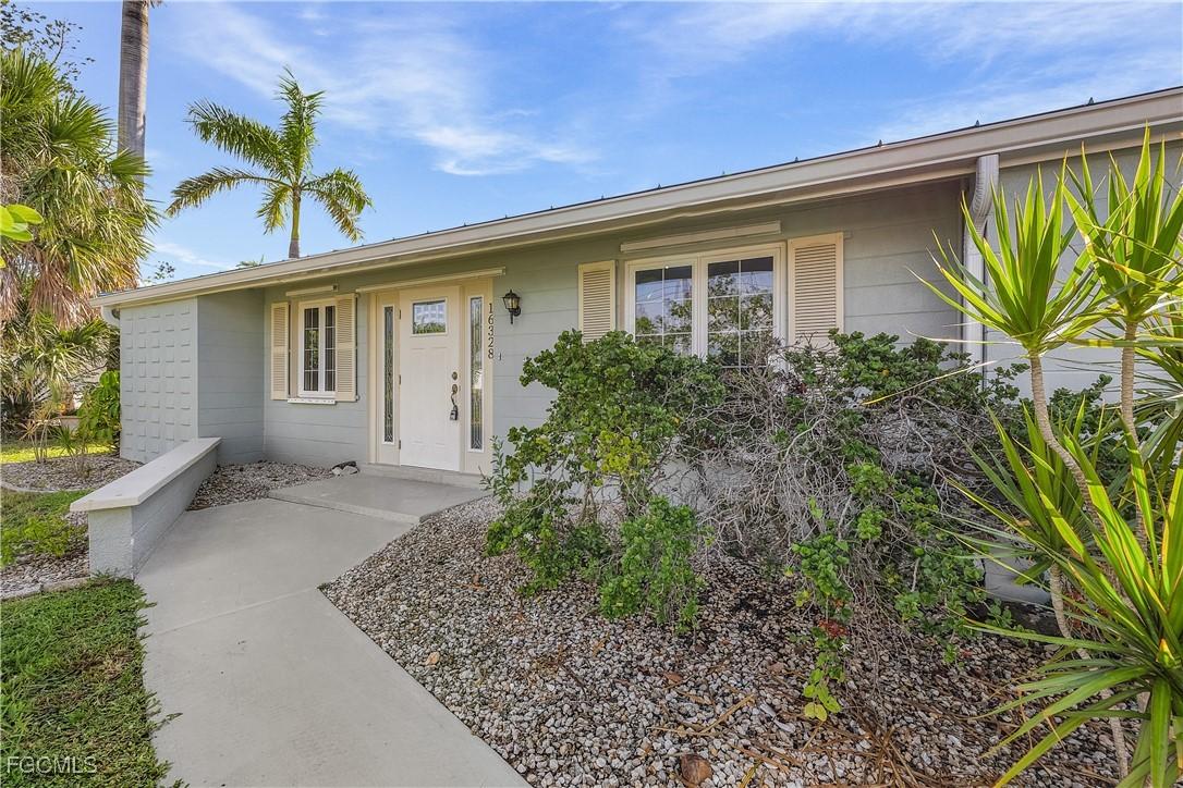 16328 Buccaneer St., Bokeelia, FL 33922