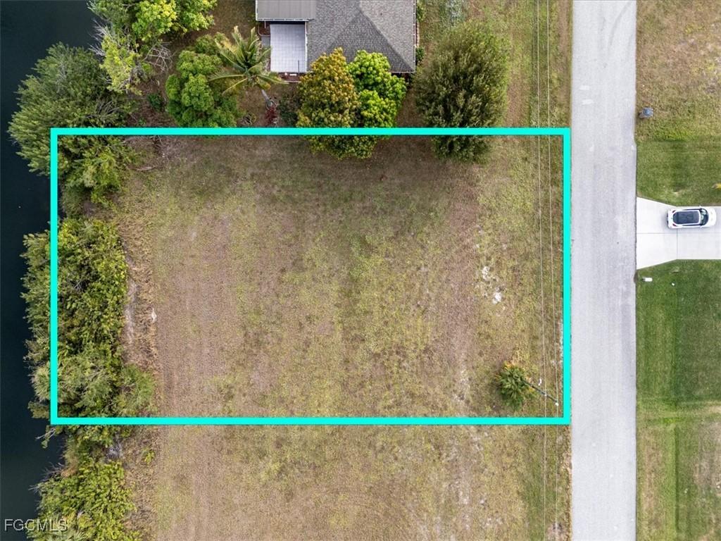 1923 NE 18th Pl., Cape Coral, FL 33909