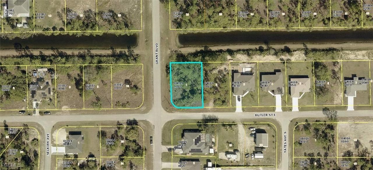 1049 Butler St., Lehigh Acres, FL 33974