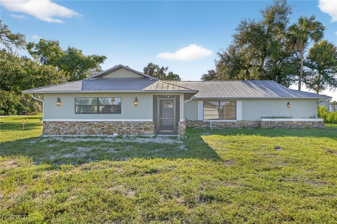 10735 Clementine Pl., North Fort Myers, FL 33917