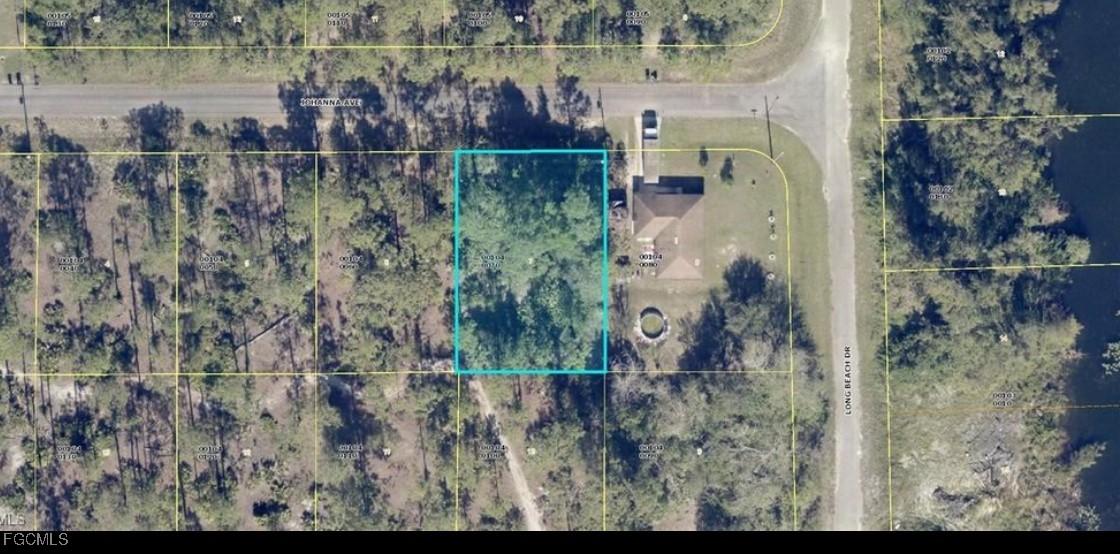 303 Johanna Ave., Lehigh Acres, FL 33972