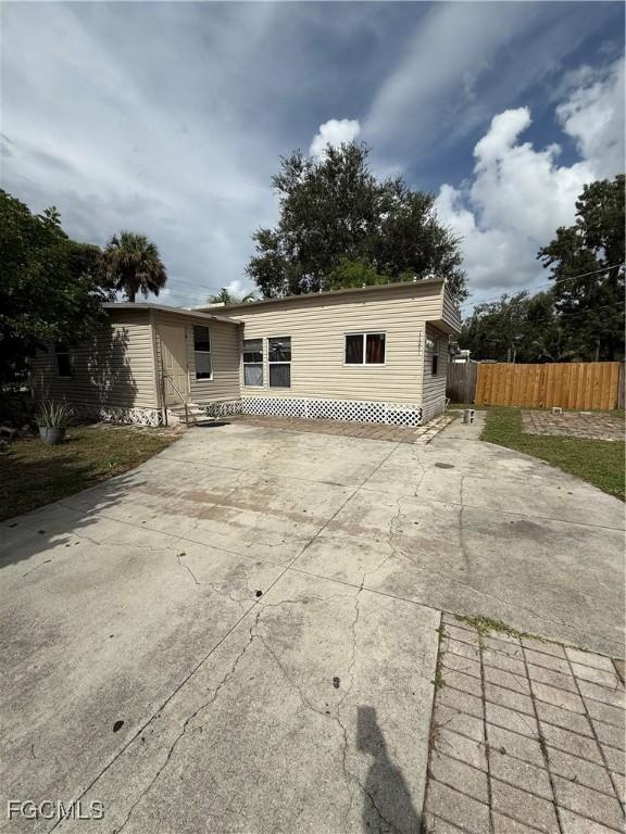 11051 Wagon Tr., Bonita Springs, FL 34135