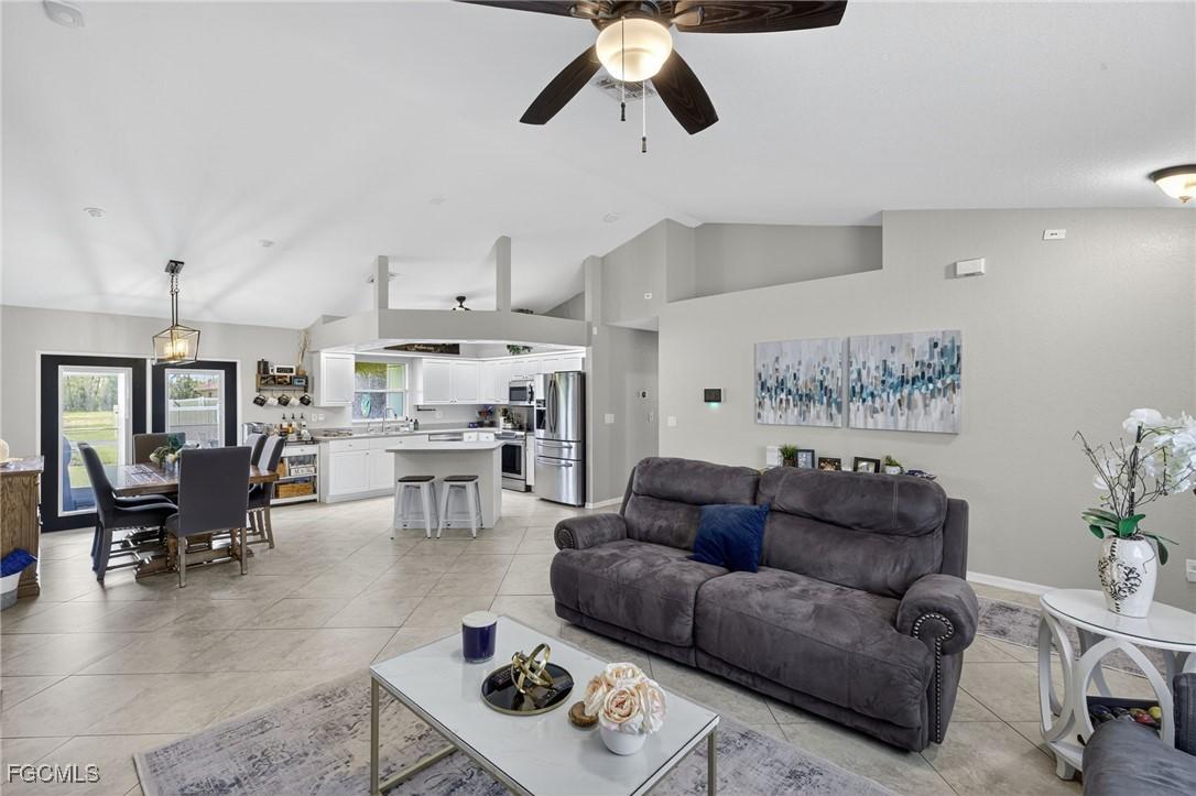 1808 NW 20th Pl., Cape Coral, FL 33993