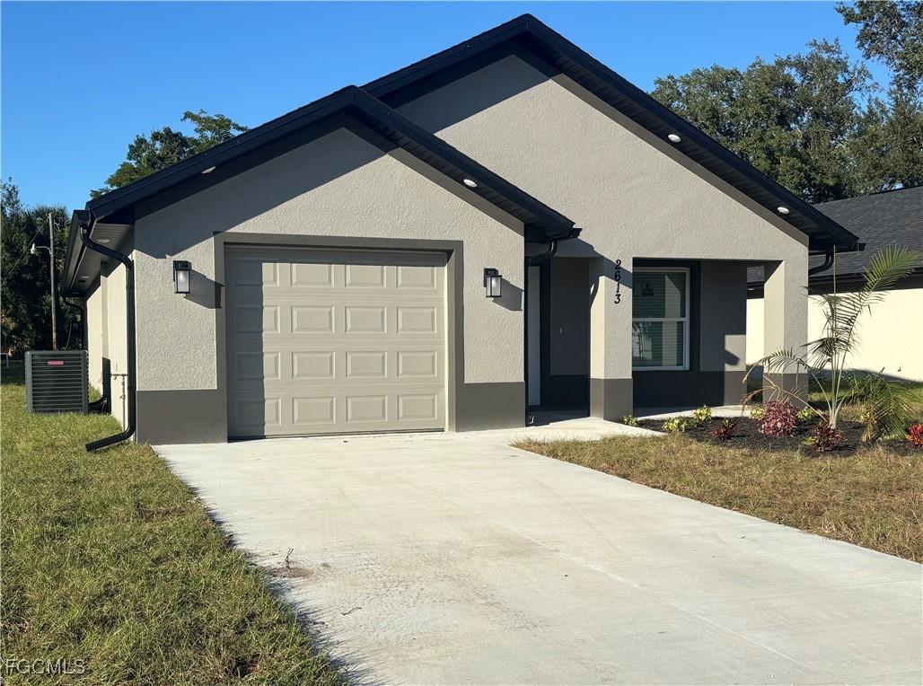 2613 Lafayette St., Fort Myers, FL 33916