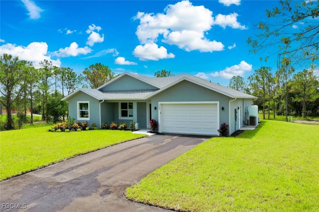 3588 68th Ave., Naples, FL 34120