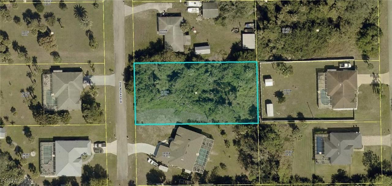 402 Jefferson Ave., Lehigh Acres, FL 33936