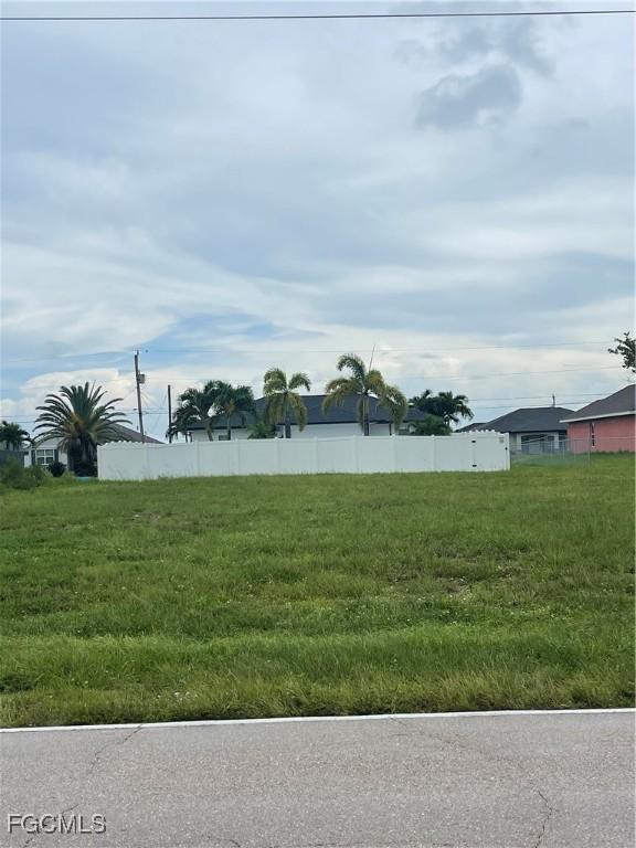 318 Kismet Pkwy., Cape Coral, FL 33909