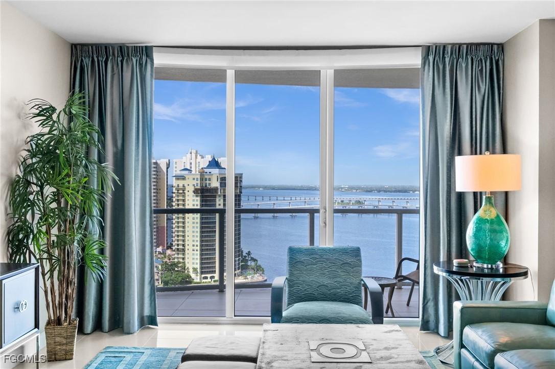 3000 Oasis Grand Blvd. #2402, Fort Myers, FL 33916