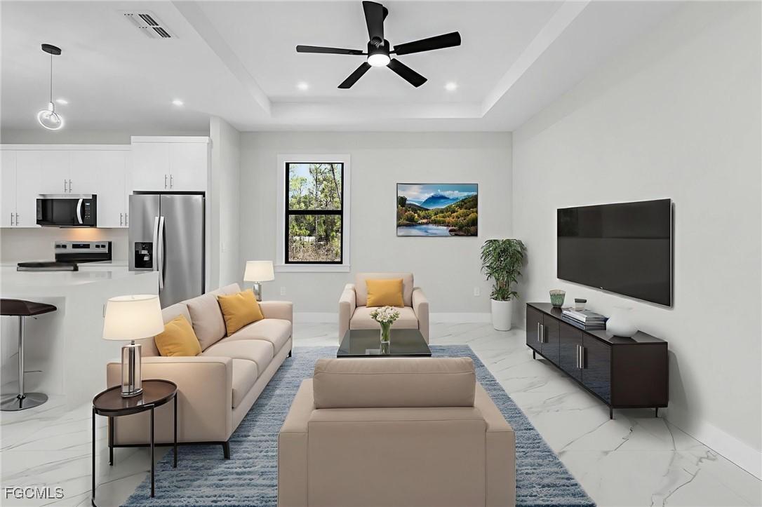 846 Dudley Ave., Lehigh Acres, FL 33974