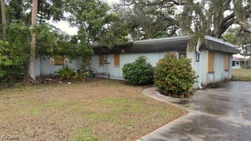 1021 April Ln., North Fort Myers, FL 33903