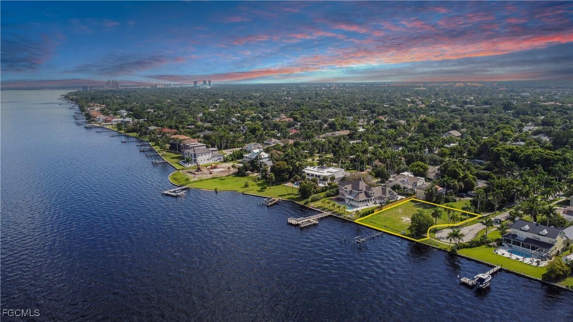 1301 Rio Vista Ave., Fort Myers, FL 33901