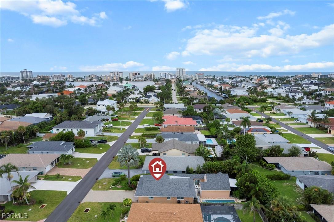 533 98th Ave., Naples, FL 34108