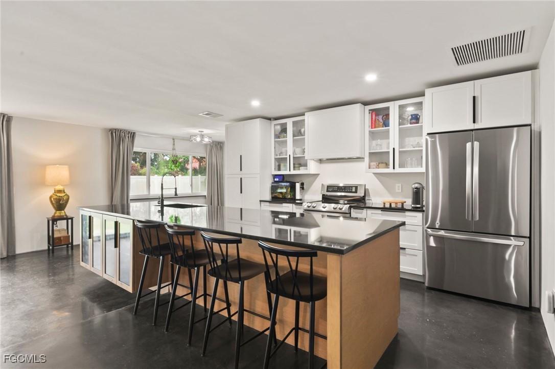 13764 River Forest Dr., Fort Myers, FL 33905